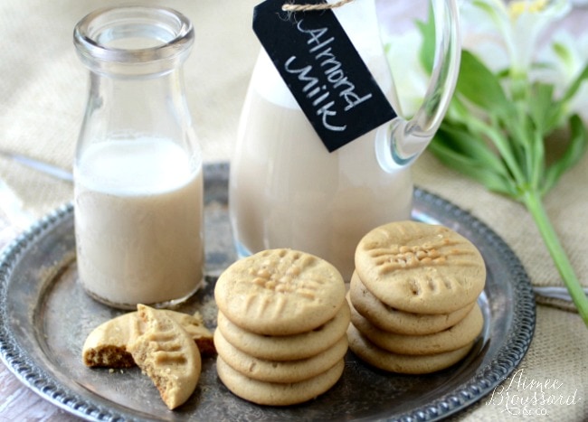 almond milk cookie