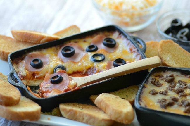 Tailgate Tuesday: Pizza Dip
