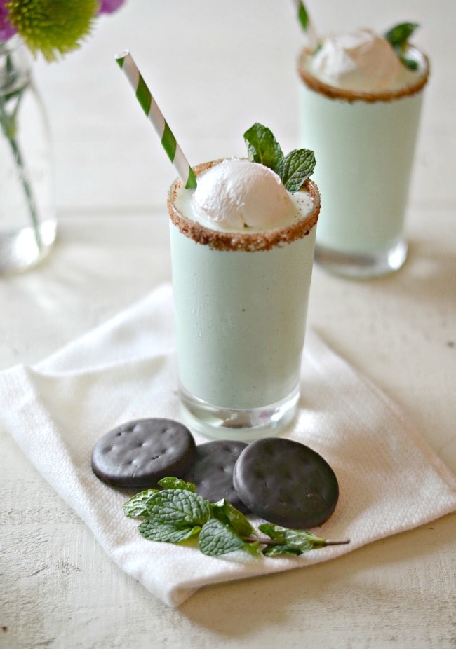 Frozen Grasshopper rimmed with Thin Mint Cookies by Aimee Broussard Blog