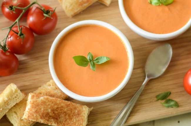 Homemade Slow Cooker Tomato Basil Soup