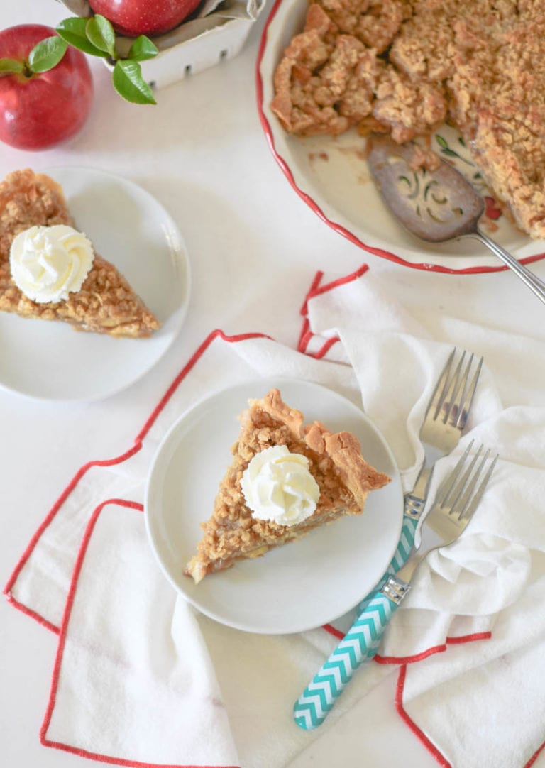Dutch Apple Pie with Oatmeal Streusel Topping